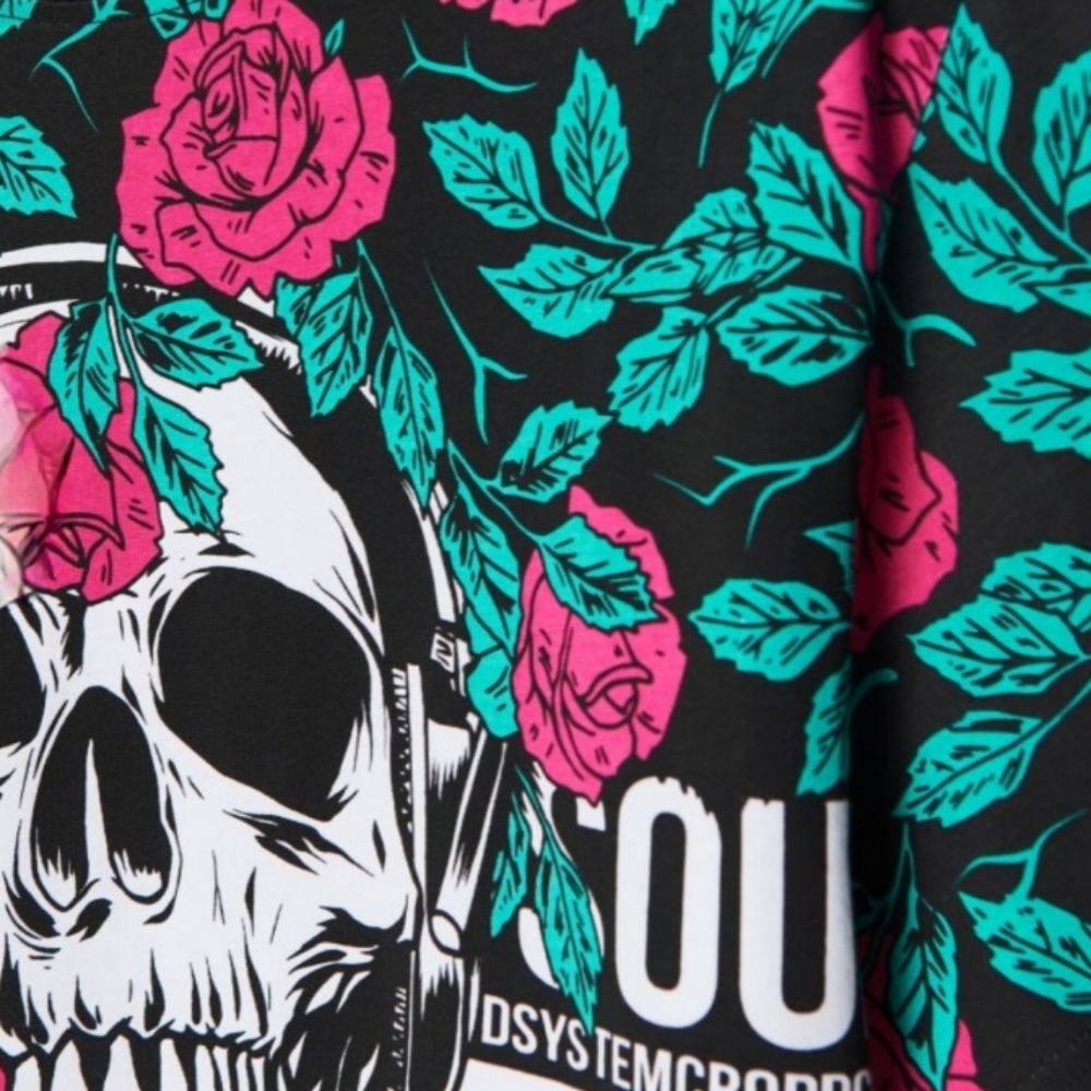 Cropp Skull & Roses Graphic Tee - Picture 5 of 9